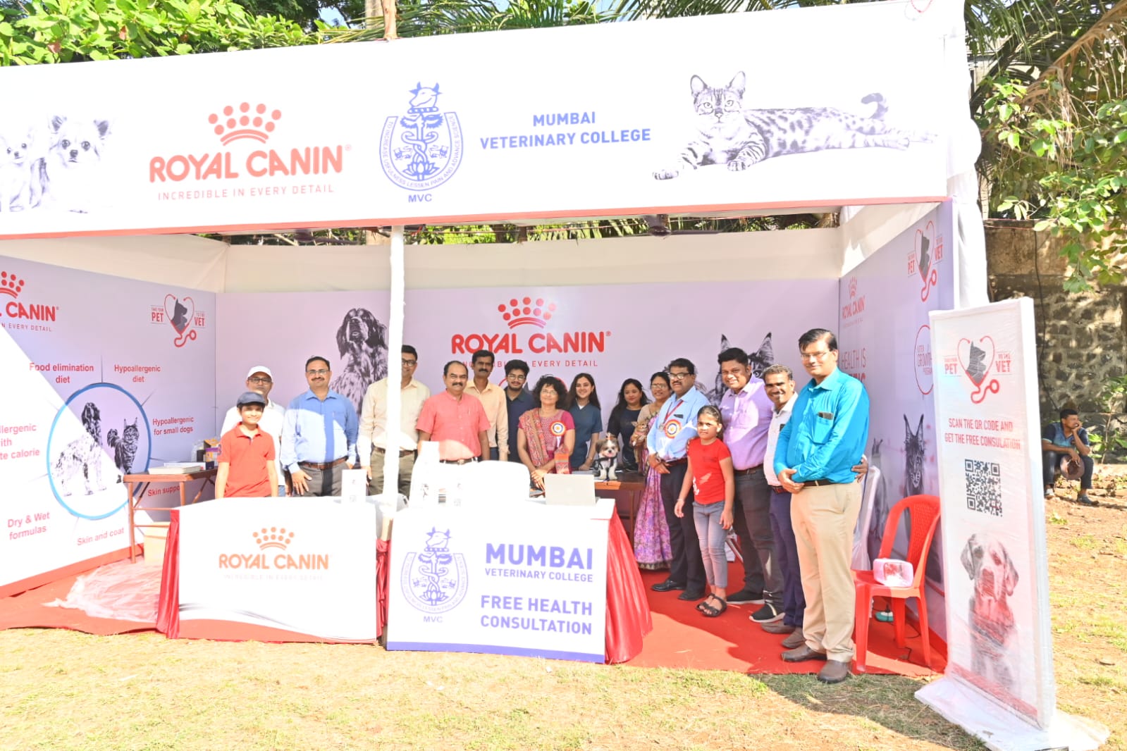 Visit Of Dignitories During Dog Show 22 23